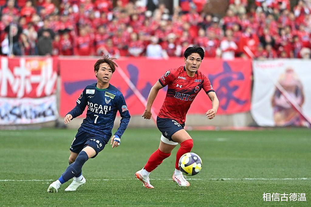 包含格雷斯菲尔德在客场斩获胜利，稳固中游位置的词条