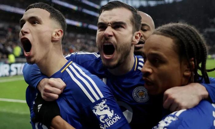 热刺力克狼队，莱斯特城惨遭逆转