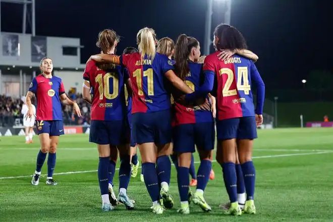 劲爆较量！职业女足队实力碾压对手的简单介绍