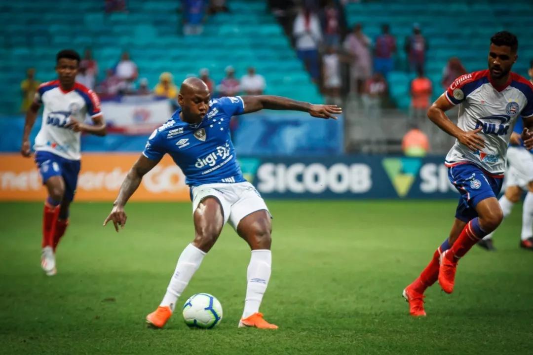 克鲁塞罗迎来胜利，保级压力减轻的简单介绍