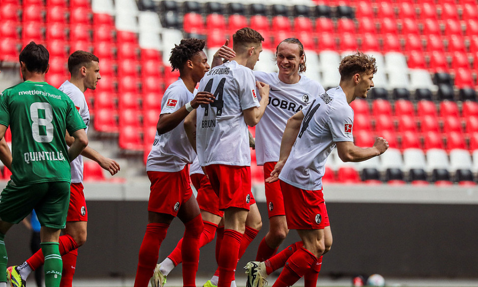 弗赖堡球队在德国足球联赛中迅速崭露头角的简单介绍