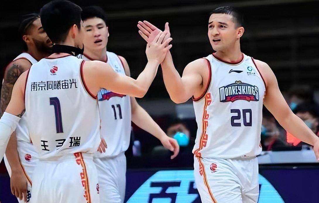 山西佳兆业主帅宣布战术调整，球队或迎来转机的简单介绍