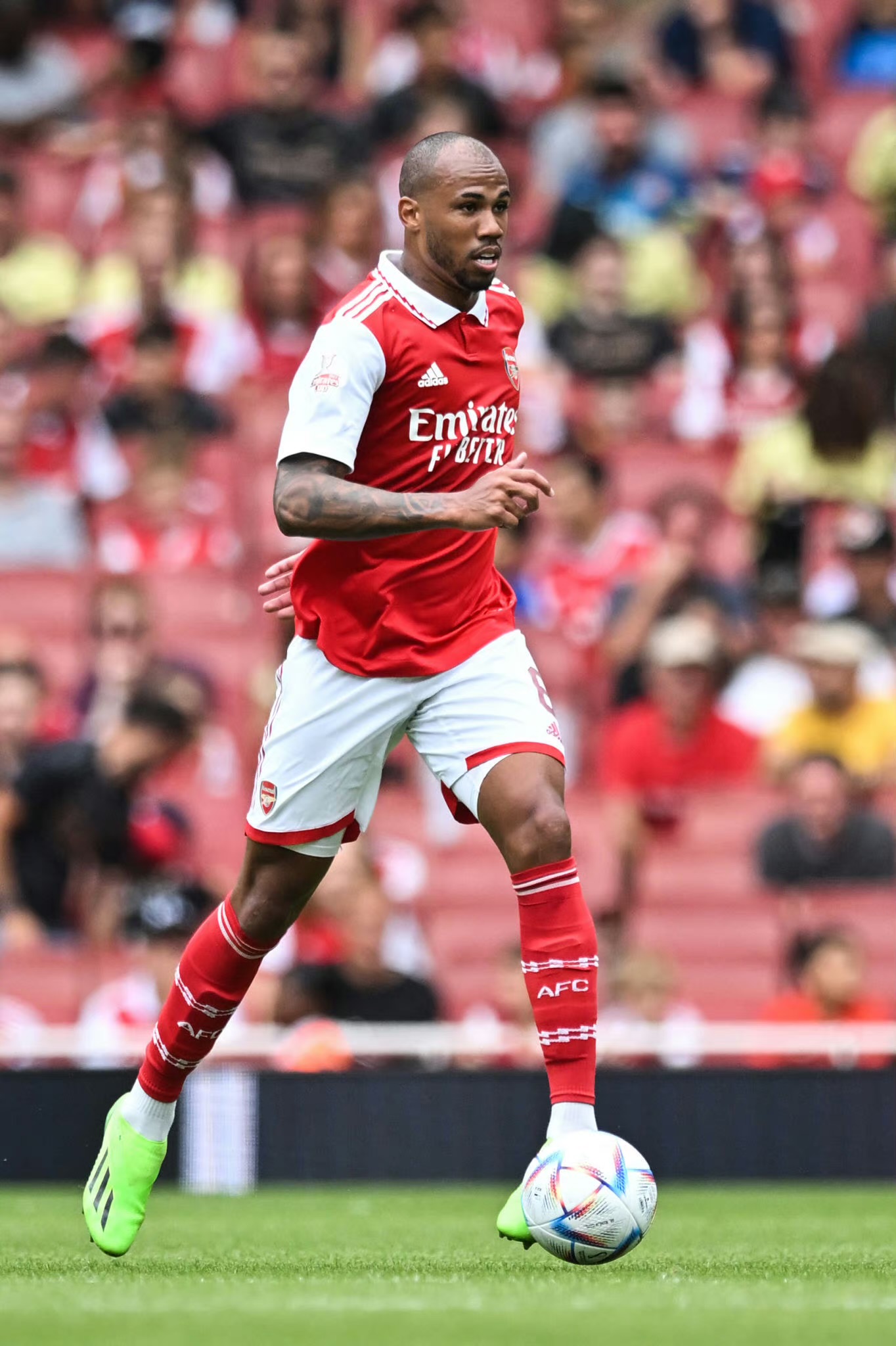 开云平台-阿联酋球员在亚洲杯上发挥出色，获选本届最佳