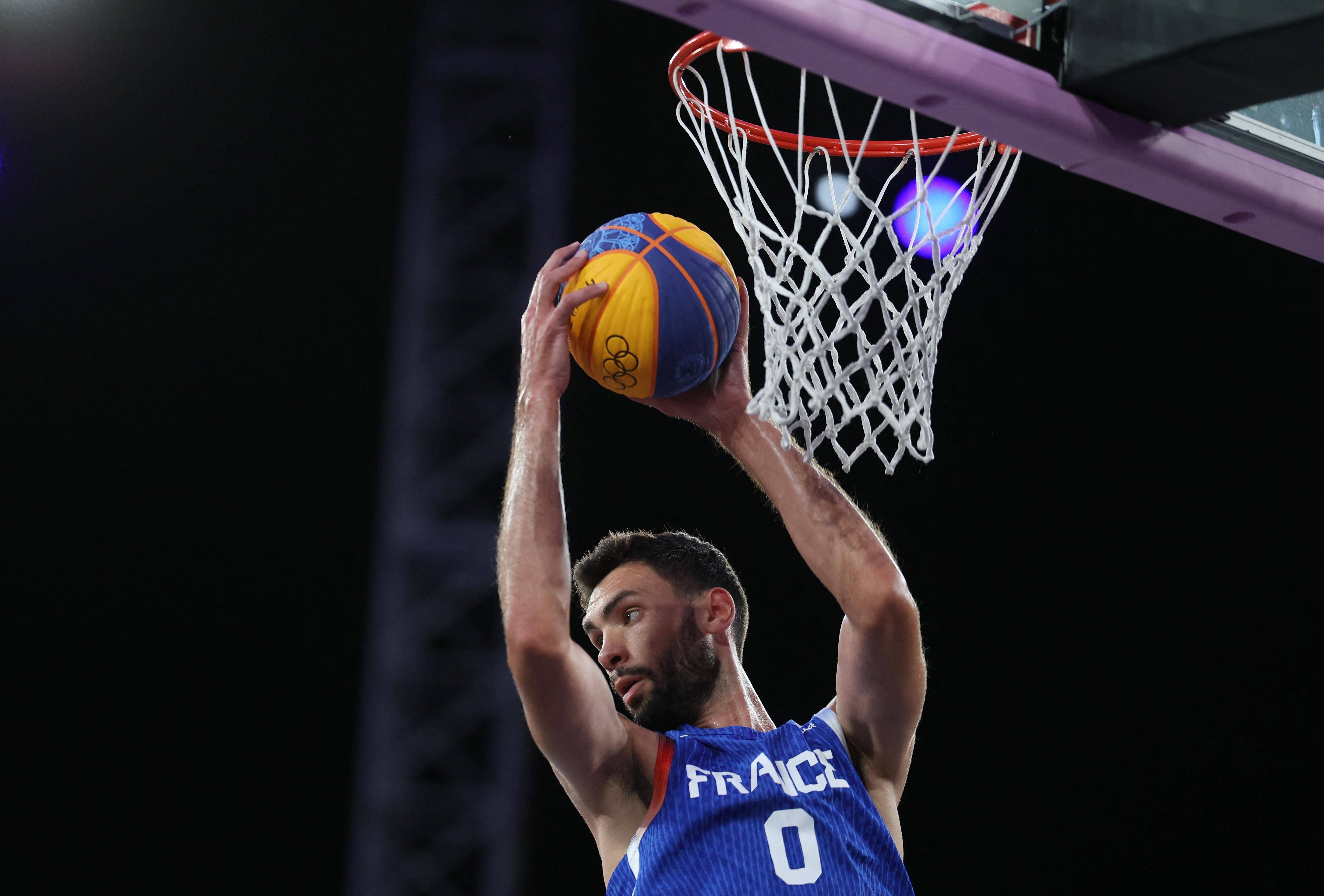 开云APP-拉脱维亚男篮全力以赴，誓取胜利的简单介绍