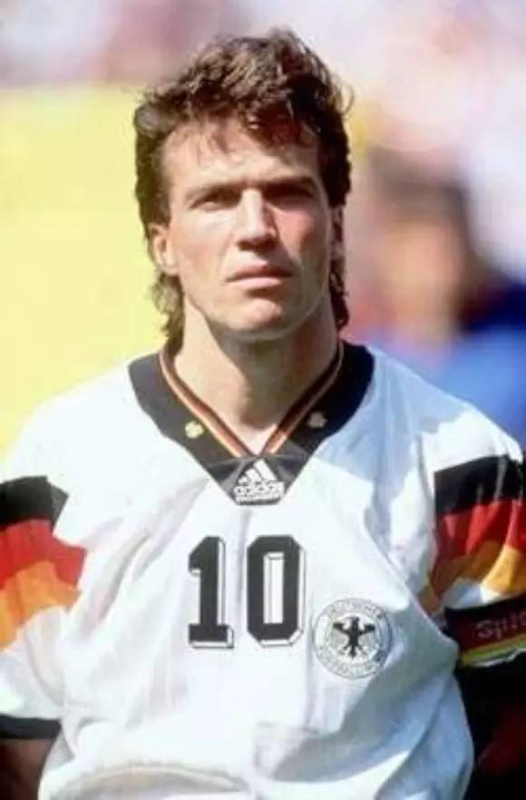 开云体育下载-捷克队对阵南斯拉夫队，谁能笑到最后的简单介绍