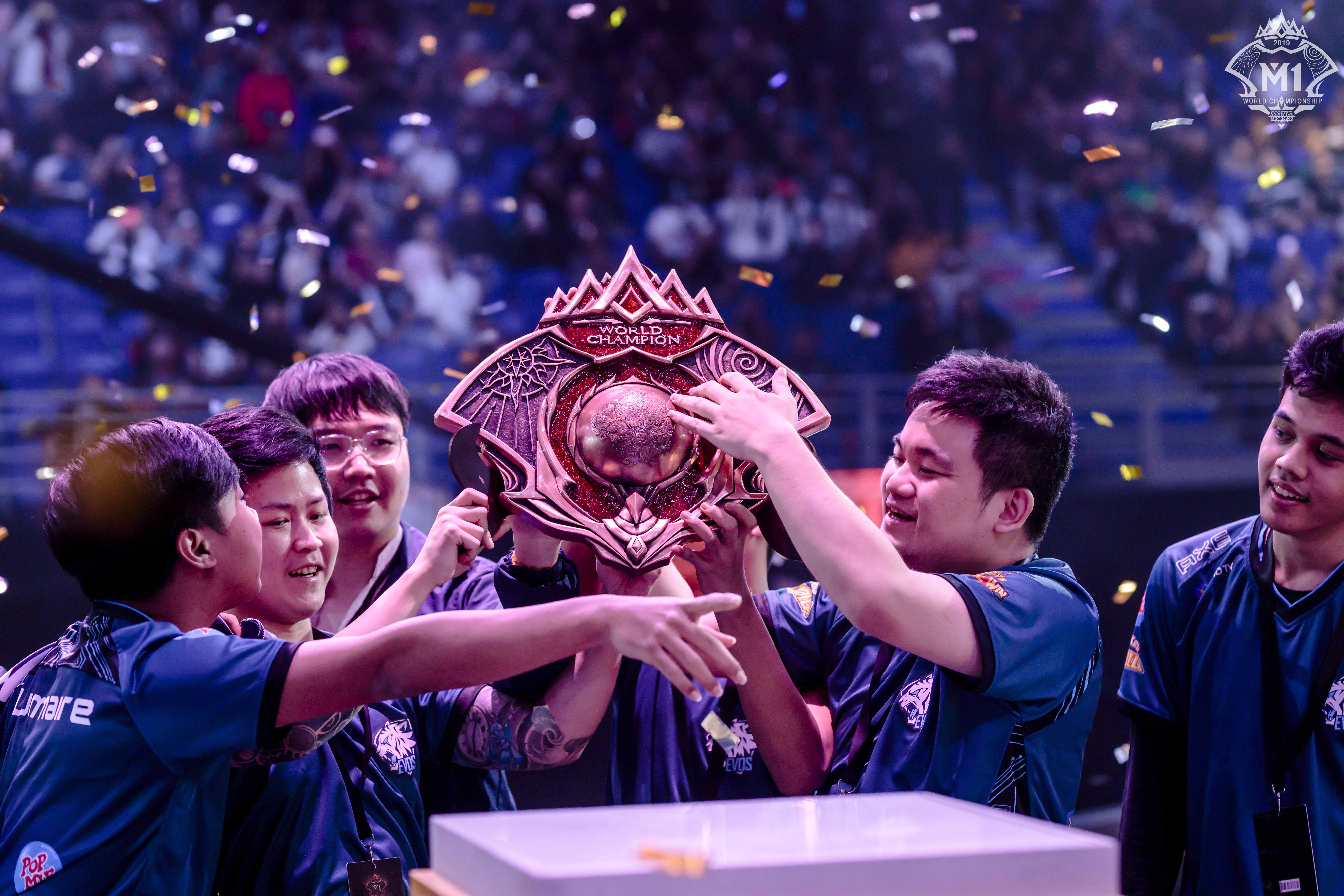 开云官网-精彩比赛中球队击败强大对手