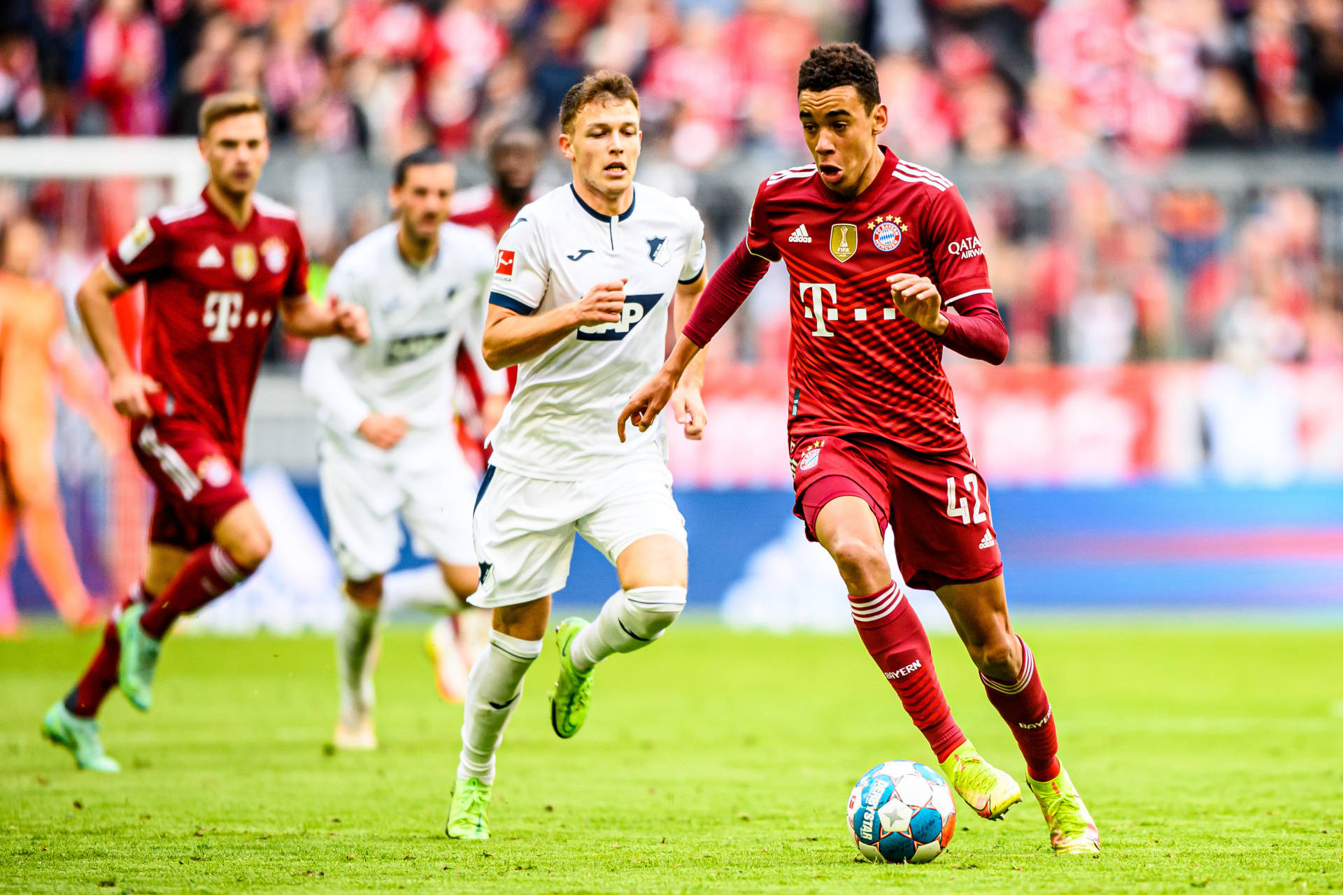 开云体育官网-拜仁慕尼黑继续保持不败，雄心勃勃的简单介绍