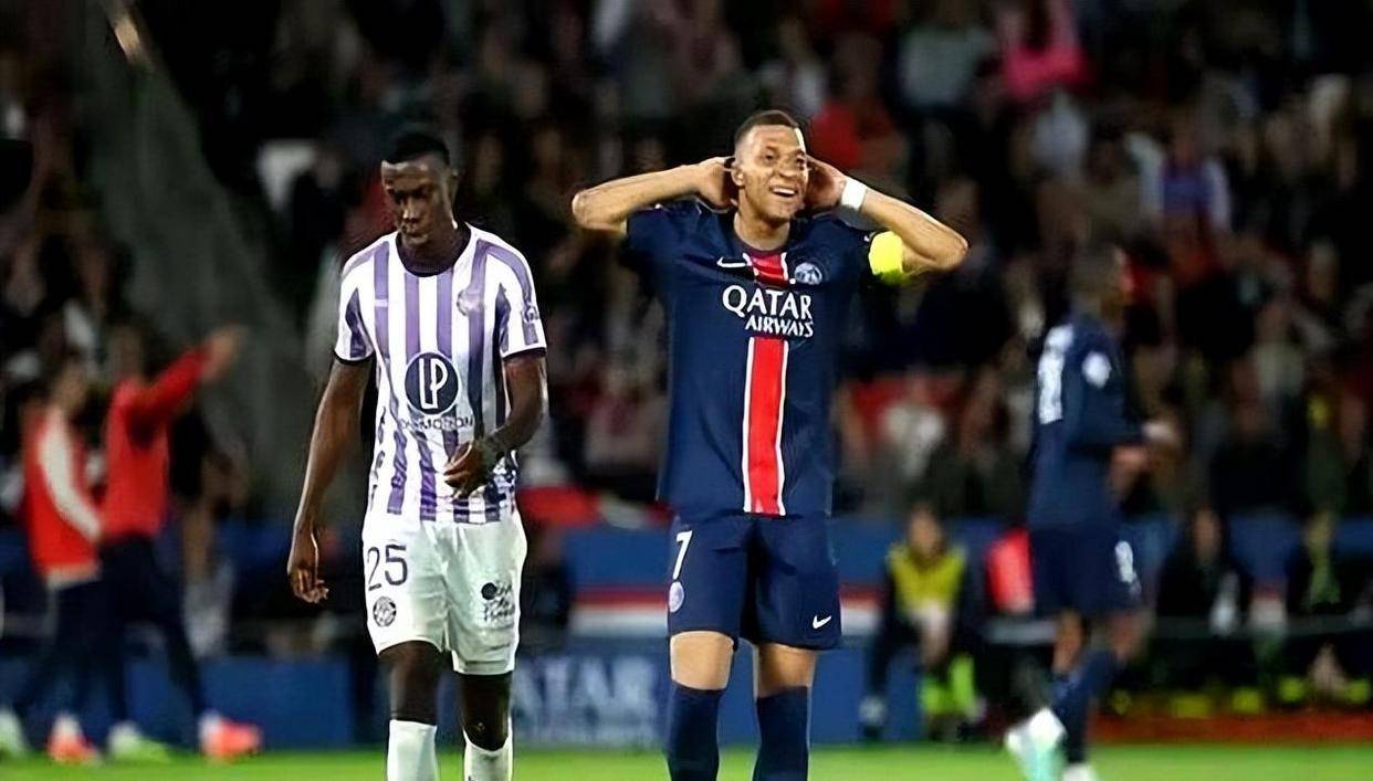 开云体育平台APP-关于詹姆斯在亚洲杯中夺冠姆巴佩，争议判罚的信息