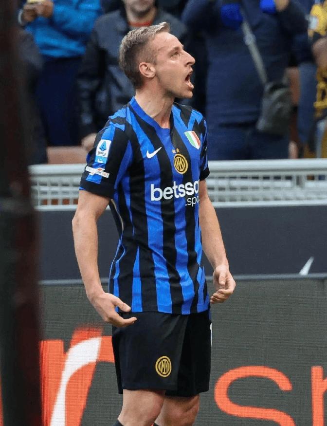 开云体育APP下载-包含AC米兰在亚洲杯中绝杀拜仁，争议判罚的词条