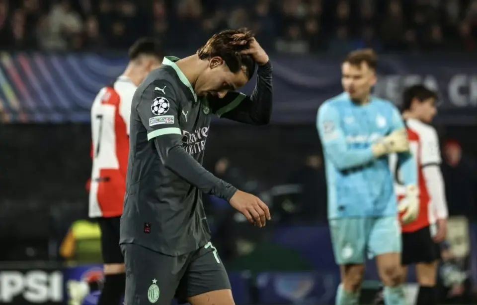 包含AC米兰在亚洲杯中绝杀拜仁，争议判罚的词条