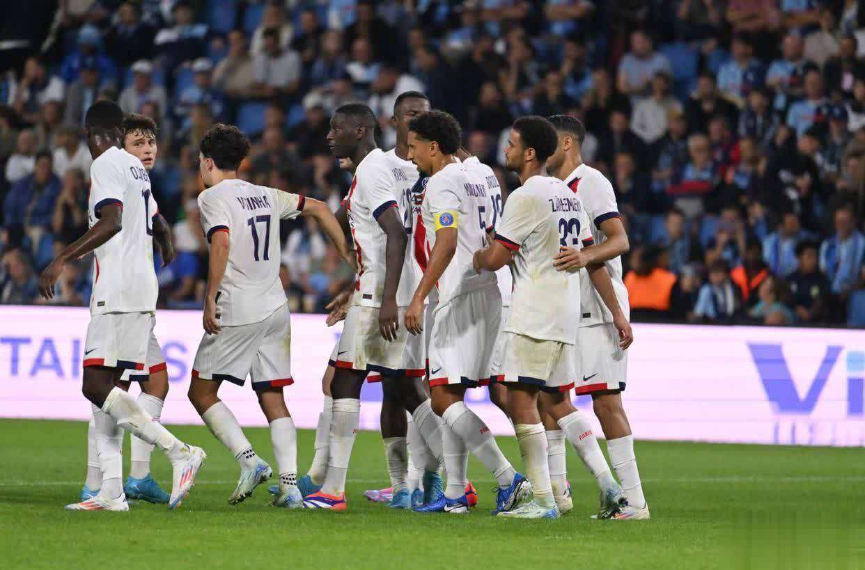 AC米兰欧冠资格岌岌可危，教练遭遇压力