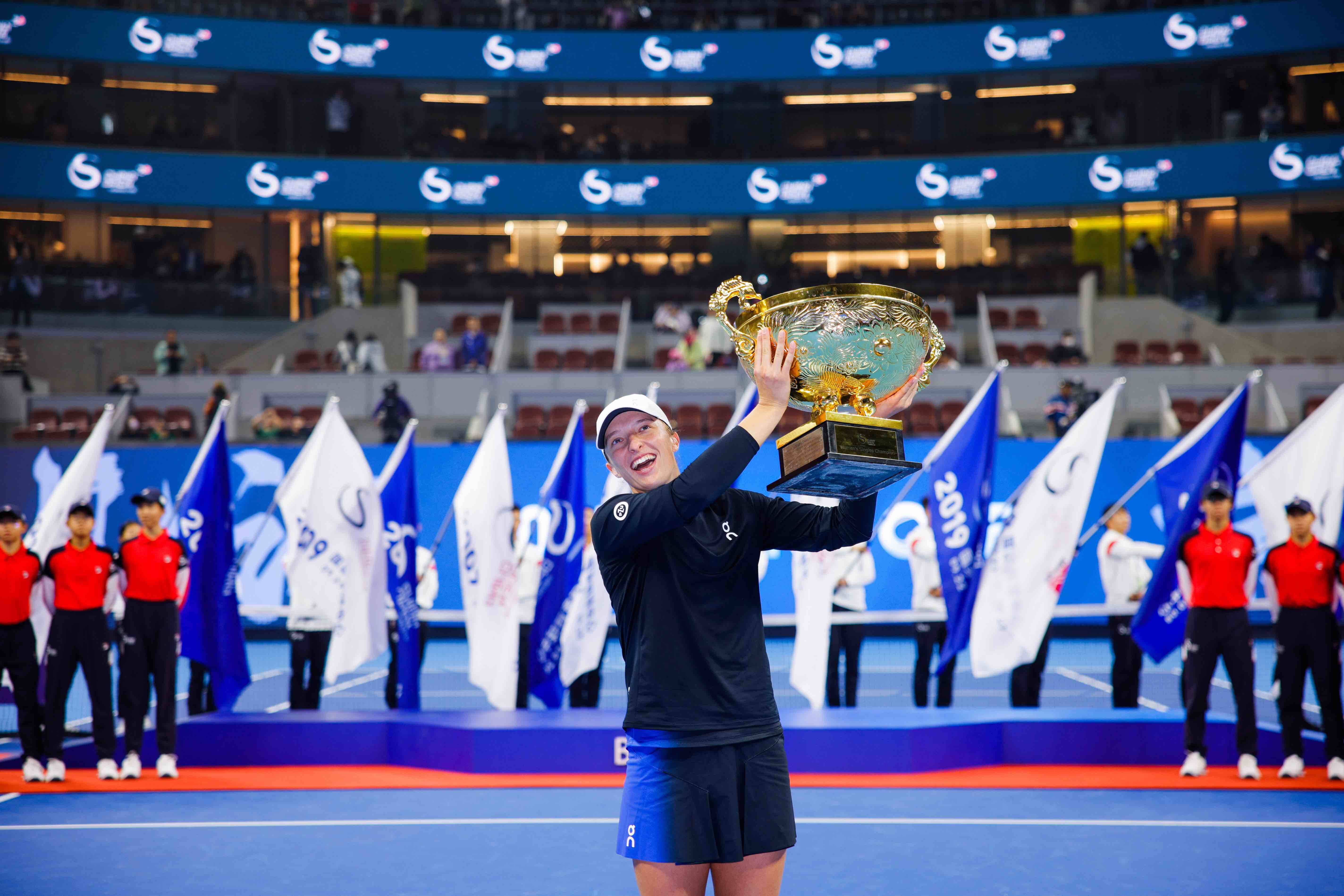 开云体育官网-网球赛场女子项目德国选手夺冠