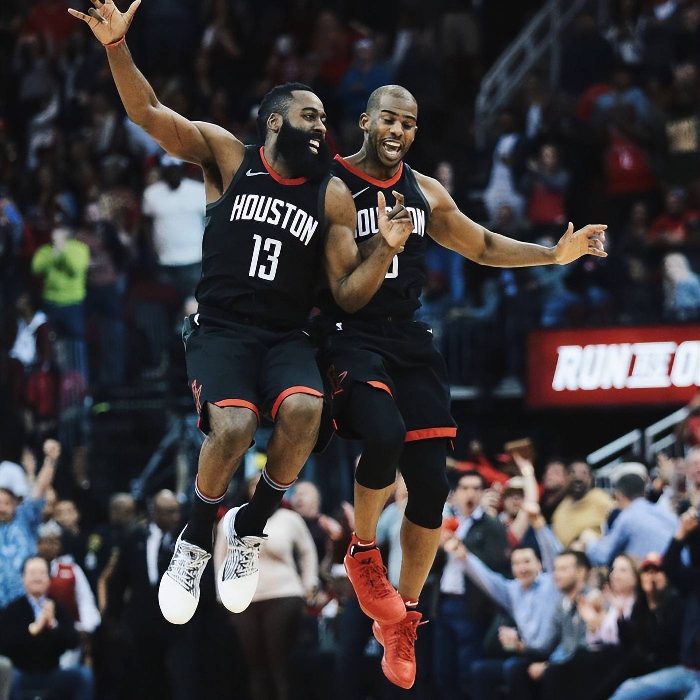 开云体育官方网站-火箭险胜猛龙，哈登强势突破送致命一击