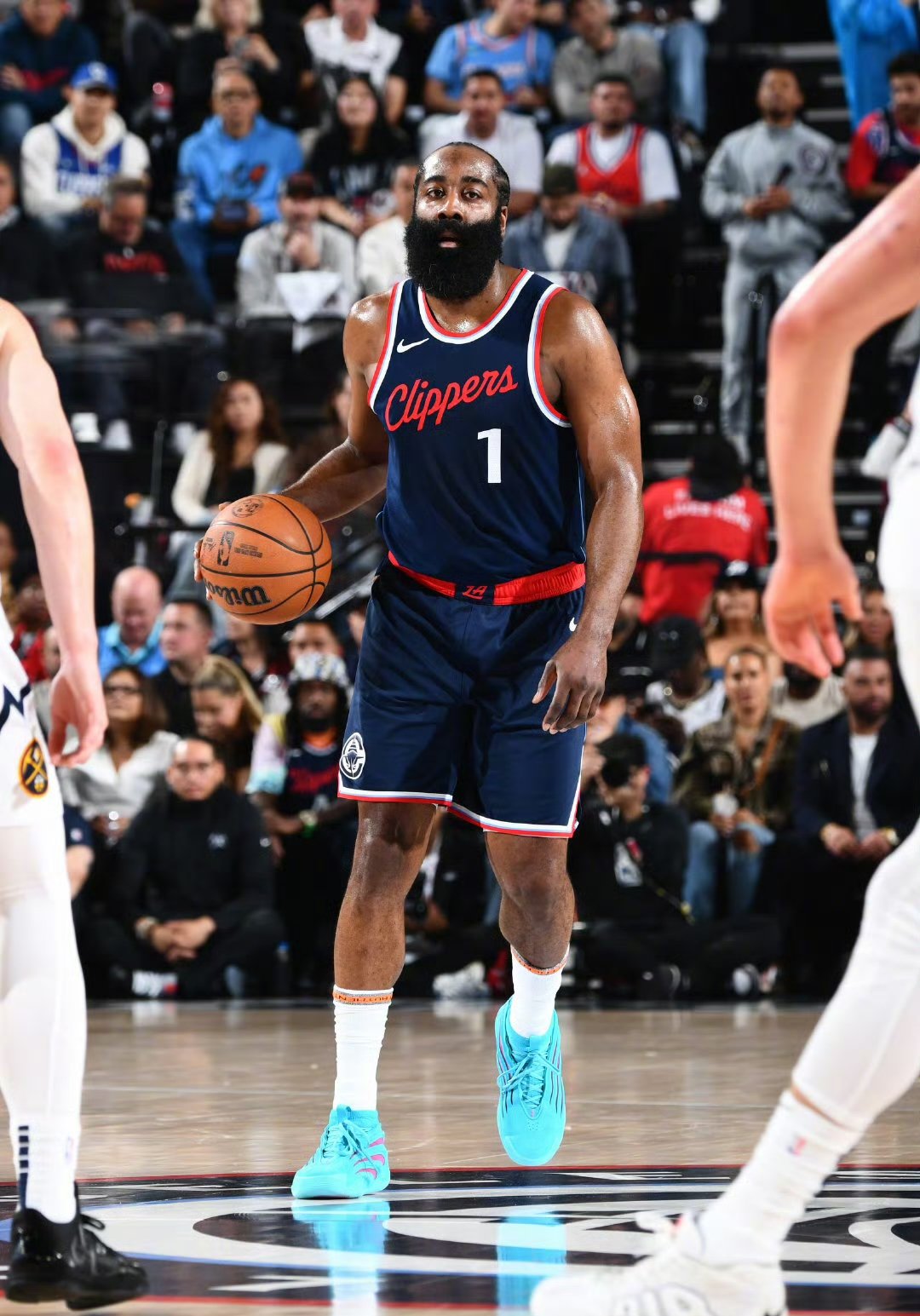 火箭险胜猛龙，哈登强势突破送致命一击