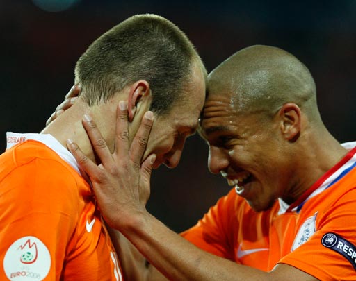 开云体育官网-关于乌拉圭鏖战马赛，罗本绝境逆转的信息