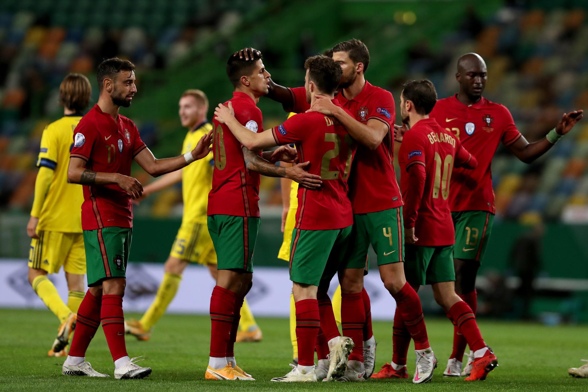 开云体育官方网站-英格兰2-1击败摩尔多瓦，保持小组领先