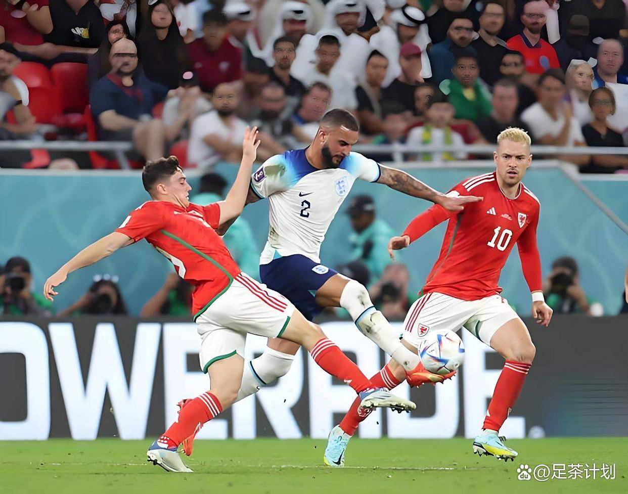 英格兰2-1击败摩尔多瓦，保持小组领先