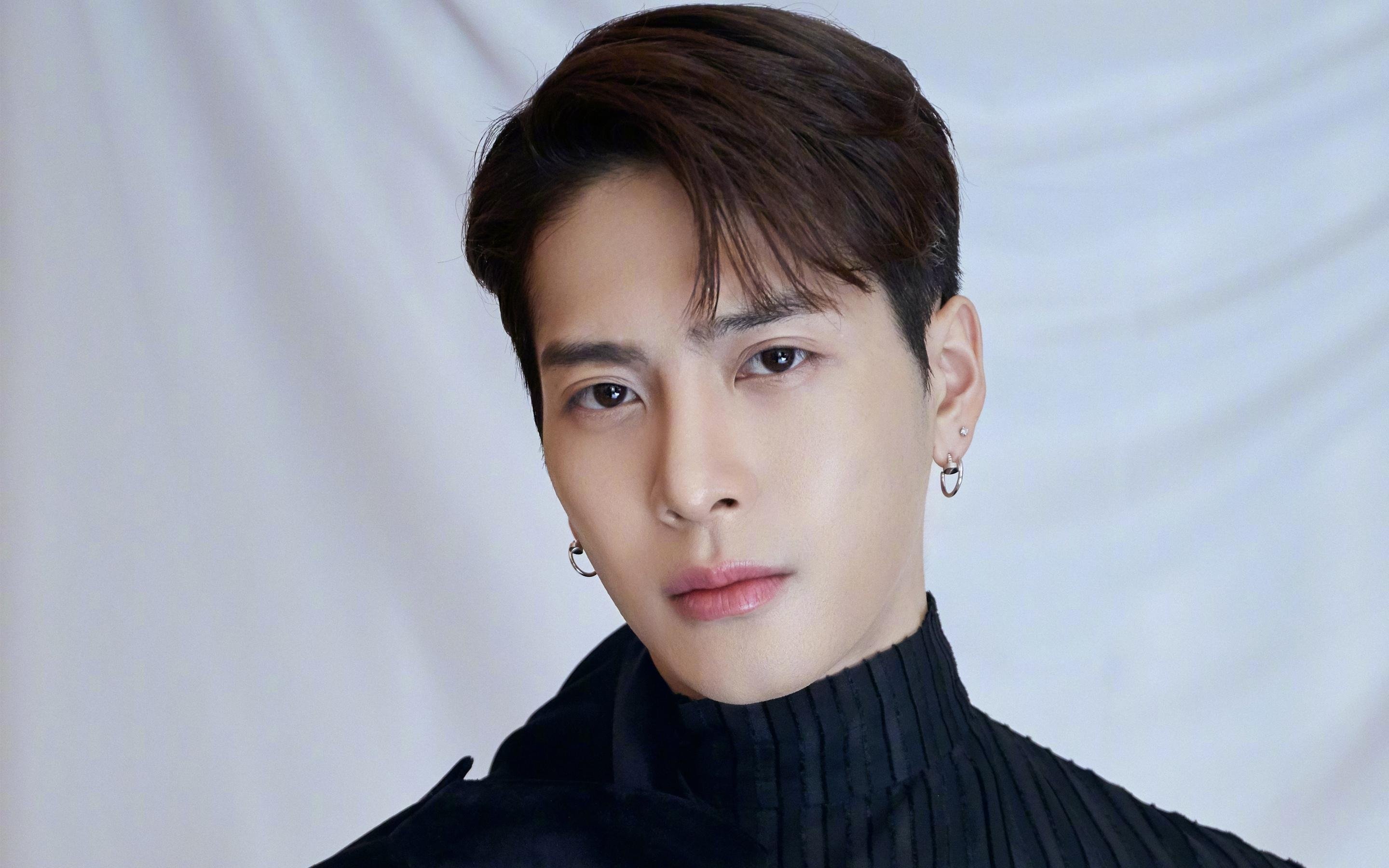 开云下载-雷霆血拼尼克斯，恩比德一夫当关，定义现代中锋终极形态