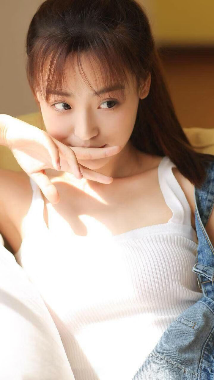 戈贝尔惊艳四座,76人对阵广东队上演篮球跨界盛宴