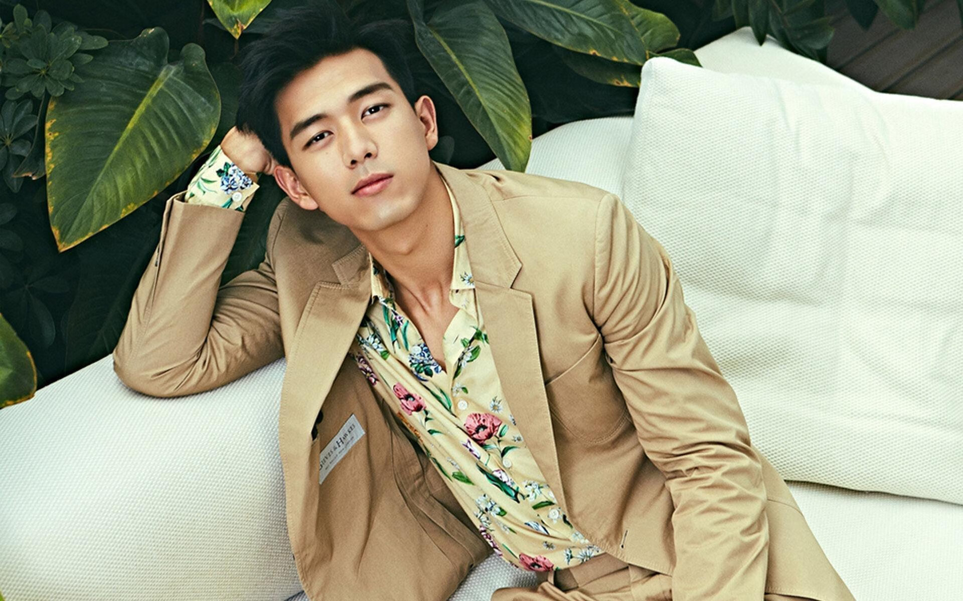 开云下载-F1街道赛之夜，当欧文用节奏点燃城市脉搏