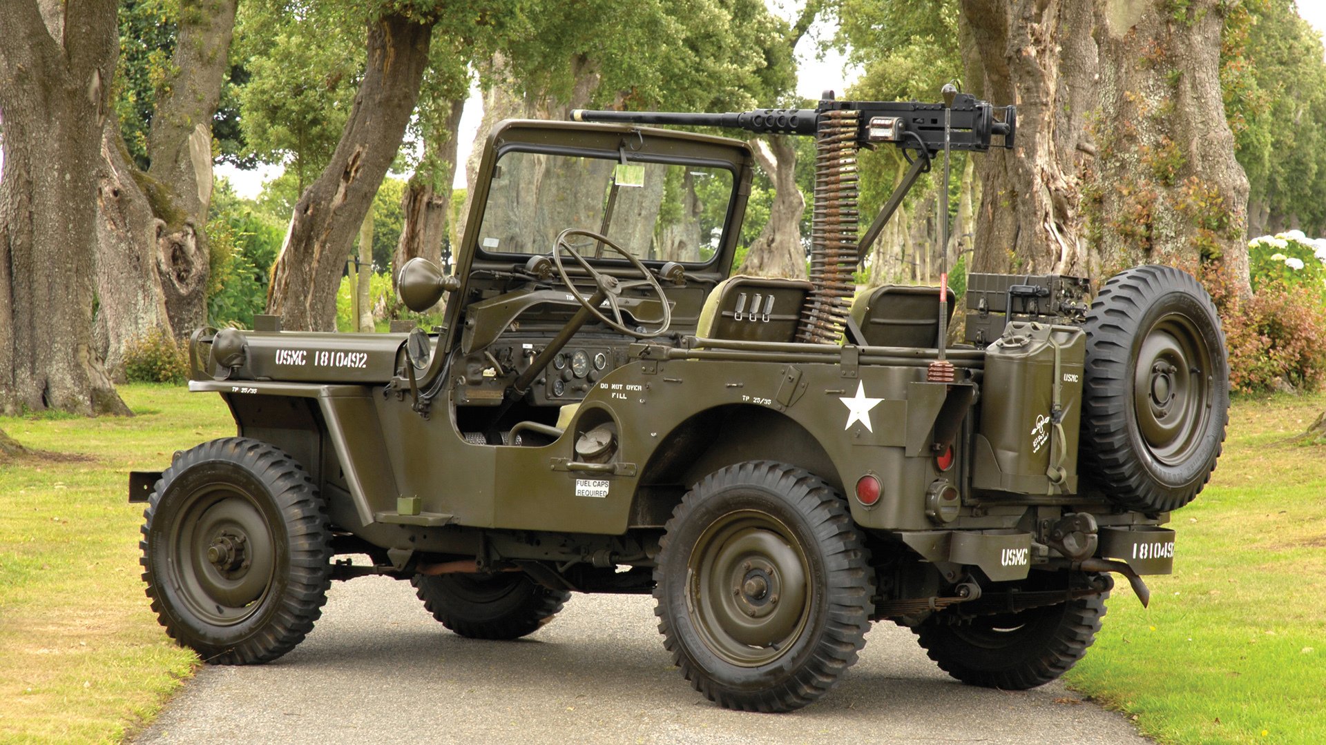 双线鏖战，加拿大乌克兰的冰上对决与阿拉巴的西决传奇