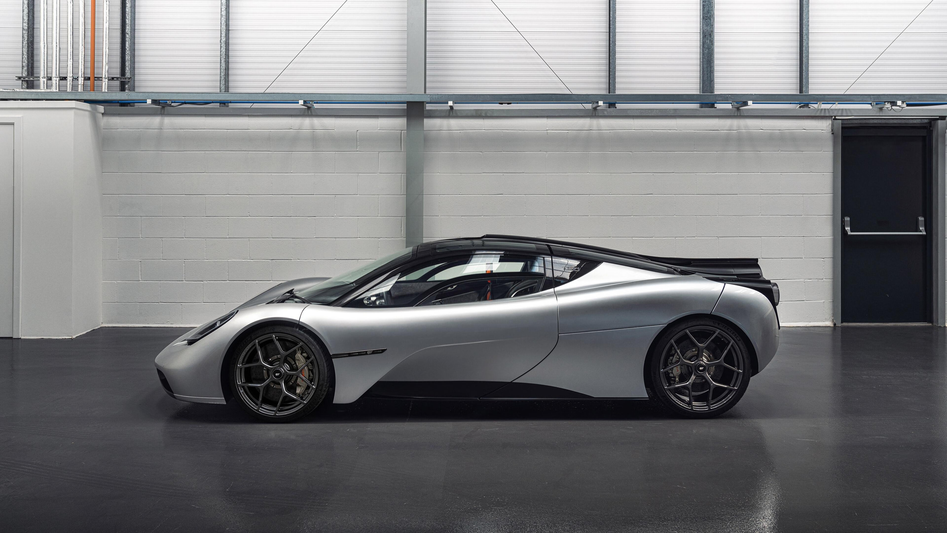 开拓者以快制胜掌控全局，伦纳德末节爆发化身关键先生